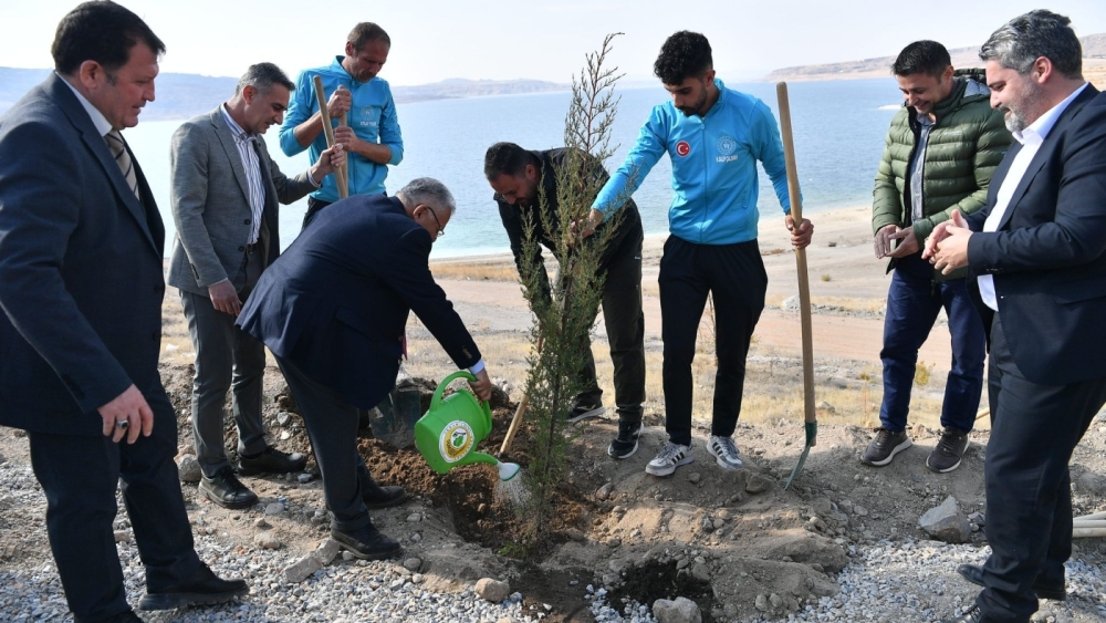 Büyükkılıç, Miniklerle Fidan Dikti