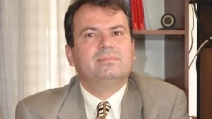 Eski Milletvekili Şimşek: Ülke hızla yoksullaşıyor